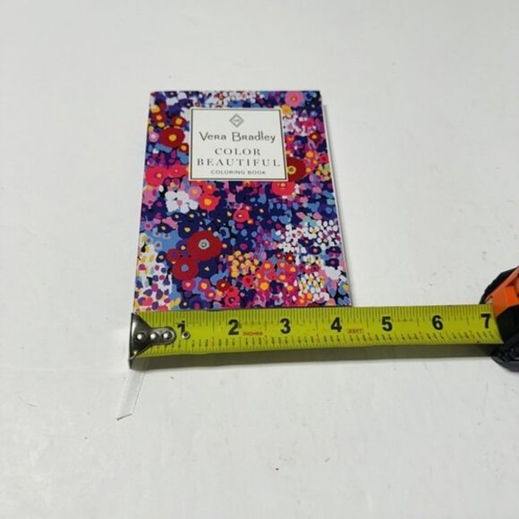 Vera Bradley Color Beautiful Coloring Book VB Designs Made Colorable 2017 1st Ed - Picture 10 of 14